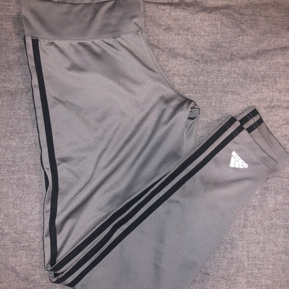 Like NEW! Adidas leggings exercise work out pants